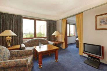 Junior Suite with Executive Lounge Access