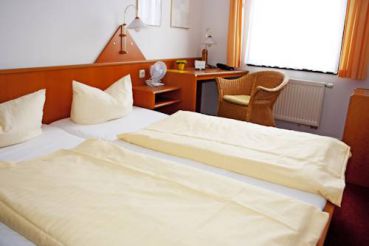 Double Room (1 Adult)