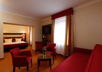 Junior Suite (2 Adults + 2 Children)