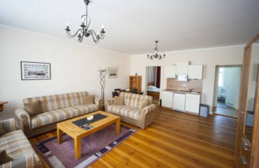 One-Bedroom Apartment - Gutenbergstr. 78