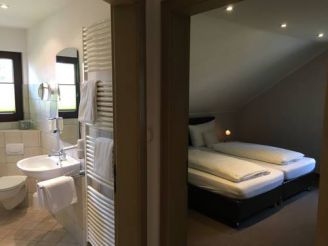 Economy Triple Room with Shared Bathroom