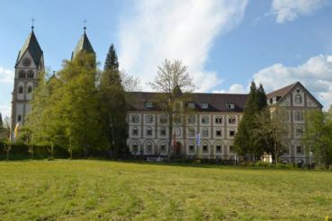 St. Bonifatiuskloster - Geistliches Zentrum