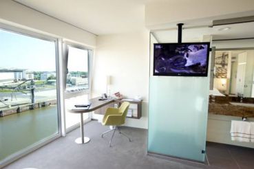 Superior Twin Room with River View