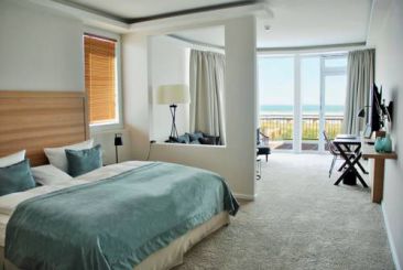 Junior Suite Seaside with Balcony and Sea View