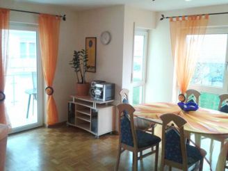 Two-Bedroom Apartment with Balcony (8 Adults)