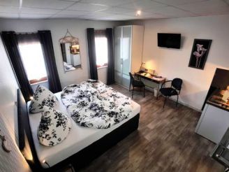 Gästezimmer am Burgplatz Sinsheim