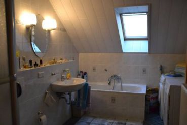 Single Room with Shared Bathroom