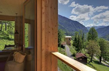 Comfort Double Room with Balcony and Mountain View