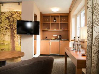 Deluxe Double Room with Shower