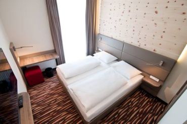 Comfort Double or Twin Room with Air Conditioning