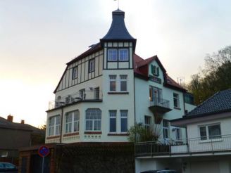 Kurhaus Trifels-Gästehaus Villa Waldfrieden
