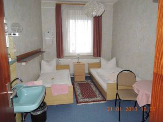 Twin Room with Shared Toilet