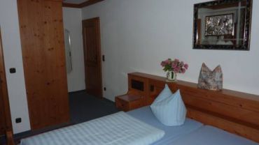 Deluxe Double Room with Shower