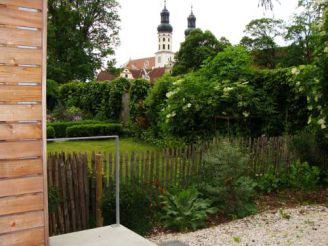 Apartment with Garden View