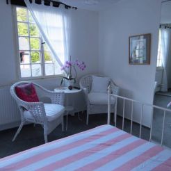 Double Room with Private Bathroom (Paris)