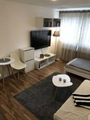 Top renoviertes Appartement in bester Lage von Homburg- 5 Fußminuten zur Uni